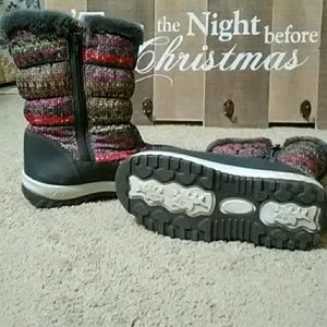 Girls snow boots